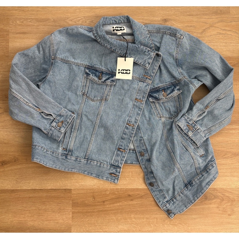 NWT Womens KBB by Kahlana "The Denim Jacket" - Large - Light Denim Wash - Picture 3 of 9